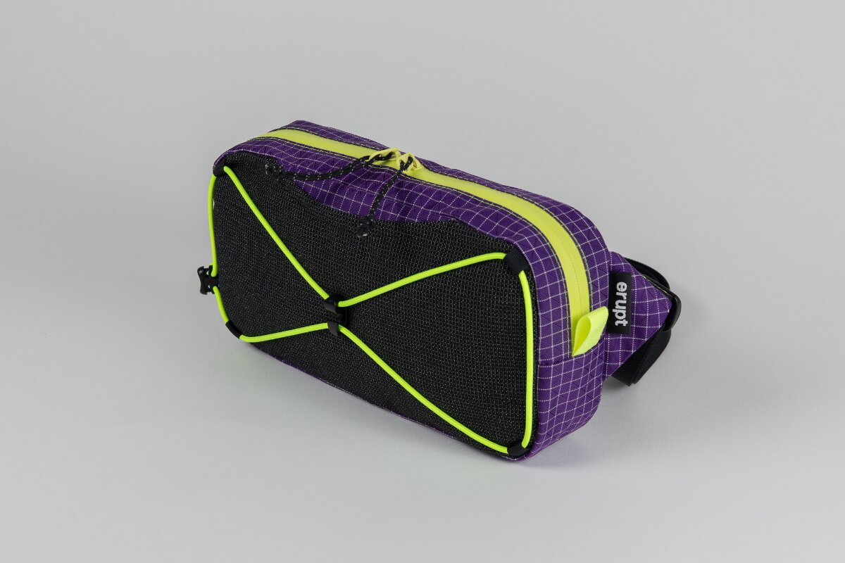 booth-erupt-item2