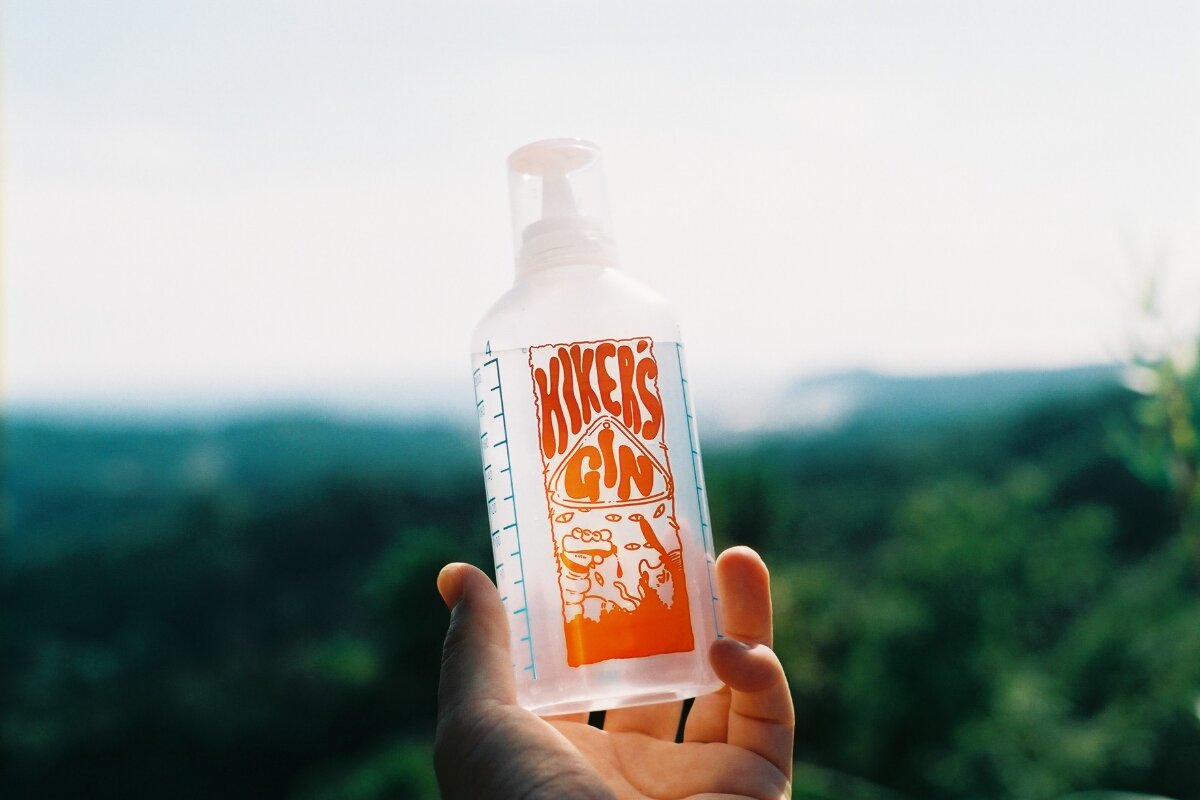 booth-hikers-gin-item1